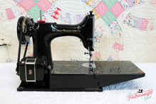 Load image into Gallery viewer, Singer Featherweight 221 Sewing Machine, AL024***