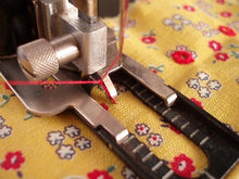 Load image into Gallery viewer, Eyelet Cam for the Singer Buttonholer (NEW)