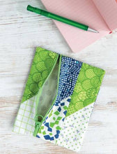 Load image into Gallery viewer, PATTERN BOOK, The Joy of Jelly Rolls by Carolyn Forster: A Complete Guide to Quilting and Sewing Using Jelly Rolls