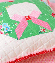 Load image into Gallery viewer, Pattern, Tis The Season Pillow Cover / MINI Quilt by Ellis & Higgs (digital download)