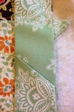 Load image into Gallery viewer, Quarter Inch (1/4") Foot, LITTLE FOOT Attachment - SNAP-ON
