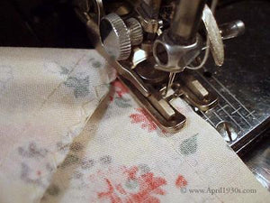 Zigzag Attachment, Swiss Zigzagger & Walking Foot (Vintage Original)