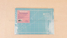 Load image into Gallery viewer, Cutting Mat, MINI 5&quot; x 8&quot; Lori Holt Reversible (Pink &amp; Blue)
