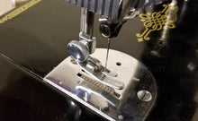 Load image into Gallery viewer, Screw, Singer Featherweight Presser Foot Thumb Screw (Vintage Original)

