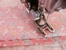 Load image into Gallery viewer, Zigzag Attachment, Swiss Zigzagger &amp; Walking Foot (Vintage Original)
