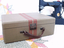 Load image into Gallery viewer, Case Handle, Fashion Aids Attachments Case
