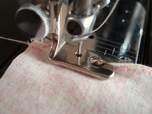 Load image into Gallery viewer, Narrow Rolled Hemmer, 1/8 inch Singer (Vintage Original)
