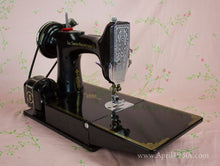 Load image into Gallery viewer, Singer Featherweight 221 Sewing machine, 1933 AD545***
