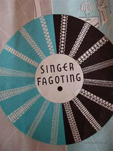 Load image into Gallery viewer, Fagoter Singercraft, Singer (Vintage Original)
