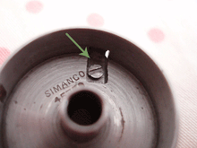 Load image into Gallery viewer, Bobbin Case Latch Spring
