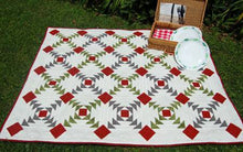 Load image into Gallery viewer, Cutting Ruler, CREATIVE GRIDS Pineapple Trim Tool (with self-grips) - MINI
