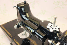 Load image into Gallery viewer, Singer Featherweight 221 Sewing Machine, AL565***
