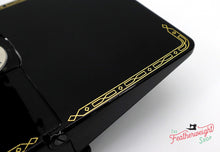 Load image into Gallery viewer, Singer Featherweight 222K Sewing Machine EJ620***
