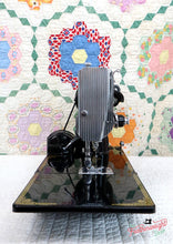 Load image into Gallery viewer, Singer Featherweight 221K Sewing Machine, EH136***
