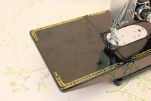 Load image into Gallery viewer, Singer Featherweight 222K Sewing Machine EM6047**
