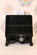 Load image into Gallery viewer, Singer Featherweight 222K Sewing Machine EJ617***
