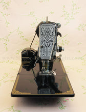 Load image into Gallery viewer, Singer Featherweight 221 Sewing Machine GOLDEN GATE SAN FRANCISCO Edition AF090***
