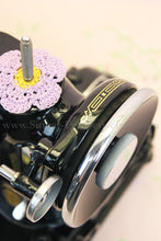 Load image into Gallery viewer, Singer Featherweight 221 Sewing Machine GOLDEN GATE SAN FRANCISCO Edition AF090***
