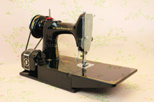 Load image into Gallery viewer, Singer Featherweight 221 Sewing Machine, AF882***
