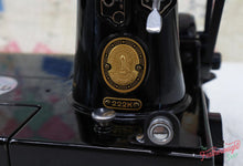 Load image into Gallery viewer, Singer Featherweight 222K Sewing Machine EL184***

