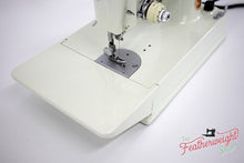 Load image into Gallery viewer, Singer Featherweight 221 Sewing Machine, WHITE EV967***
