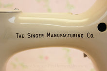 Load image into Gallery viewer, Singer Featherweight 221 Sewing Machine, TAN ES878***
