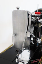 Load image into Gallery viewer, Singer Featherweight 222K Sewing Machine EP133***
