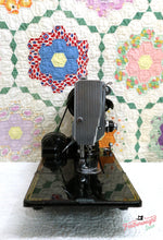 Load image into Gallery viewer, Singer Featherweight 222K Sewing Machine EJ622***
