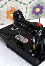 Load image into Gallery viewer, Singer Featherweight 222K Sewing Machine EJ622***
