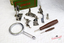 Load image into Gallery viewer, Singer Featherweight 222K Sewing Machine EN136***

