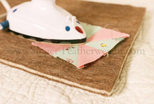 Load image into Gallery viewer, Paca Pressing Mat ® FAT QUARTER , 19" x 23" - 100% ALPACA (Unique Featherweight Shop Size)
