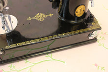 Load image into Gallery viewer, Singer Featherweight 221 Sewing machine, 1933 AD546***
