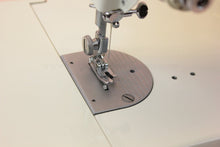 Load image into Gallery viewer, Singer Featherweight 221 Sewing Machine, WHITE FA128***

