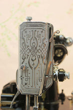 Load image into Gallery viewer, Singer Featherweight 221 Sewing Machine GOLDEN GATE SAN FRANCISCO 1939 Edition AF086***
