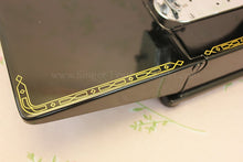 Load image into Gallery viewer, Singer Featherweight 222K Sewing Machine EL6850**
