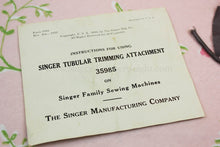 Load image into Gallery viewer, Tubular Trimmer, Singer (Vintage Original)

