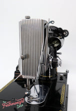 Load image into Gallery viewer, Singer Featherweight 222K Sewing Machine EJ616***
