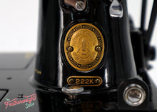 Load image into Gallery viewer, Singer Featherweight 222K Sewing Machine EJ616***
