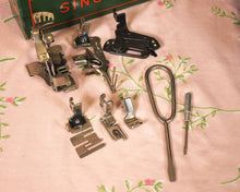 Load image into Gallery viewer, Singer Featherweight 221K Sewing Machine, Centennial EG706***
