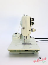 Load image into Gallery viewer, Singer Featherweight 221 Sewing Machine, WHITE EV986***
