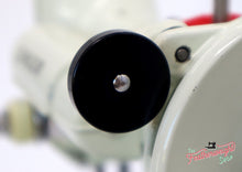 Load image into Gallery viewer, Singer Featherweight 221 Sewing Machine, WHITE EV986***
