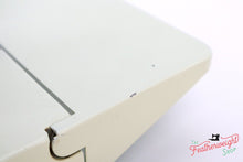 Load image into Gallery viewer, Singer Featherweight 221 Sewing Machine, WHITE EV986***
