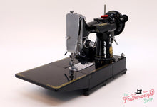 Load image into Gallery viewer, Singer Featherweight 222K Sewing Machine EJ626***
