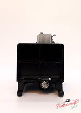 Load image into Gallery viewer, Singer Featherweight 222K Sewing Machine EK325***
