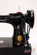 Load image into Gallery viewer, Singer Featherweight 222K Sewing Machine EJ909***
