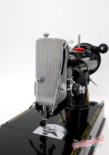 Load image into Gallery viewer, Singer Featherweight 221K Sewing Machine EM599***
