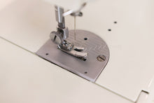 Load image into Gallery viewer, Singer Featherweight 221 Sewing Machine, WHITE FA095***
