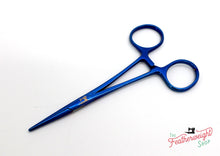 Load image into Gallery viewer, Thread-O-Stat, Featherweight Thread Grabber - BLUE
