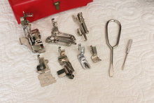 Load image into Gallery viewer, Singer Featherweight 222K Sewing Machine EK629***
