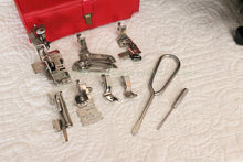 Load image into Gallery viewer, Singer Featherweight 222K Sewing Machine EM9584**

